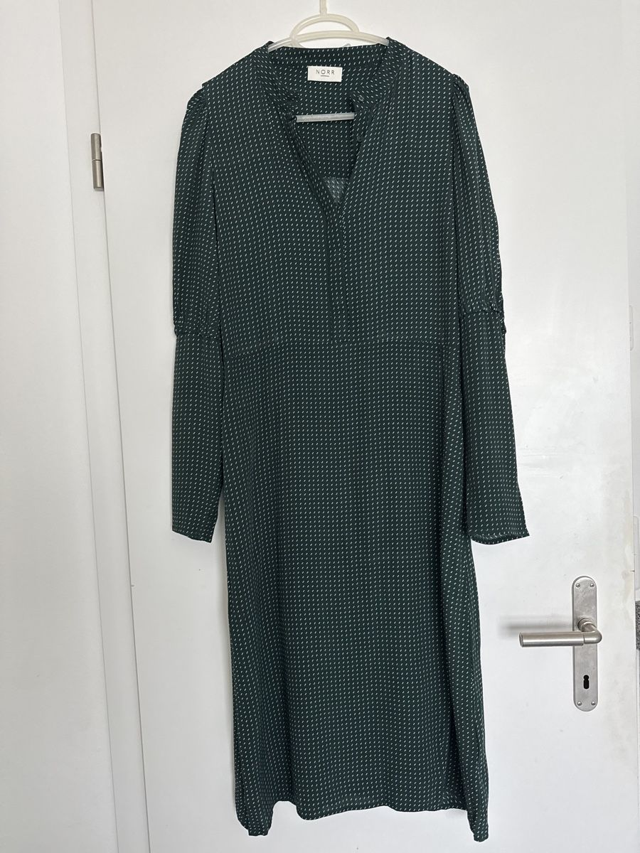Vestiti: Dress – Usato da Thalwil venduto da perulina