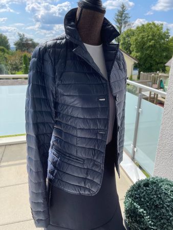 Schöne Daunenjacke von Passport Marke