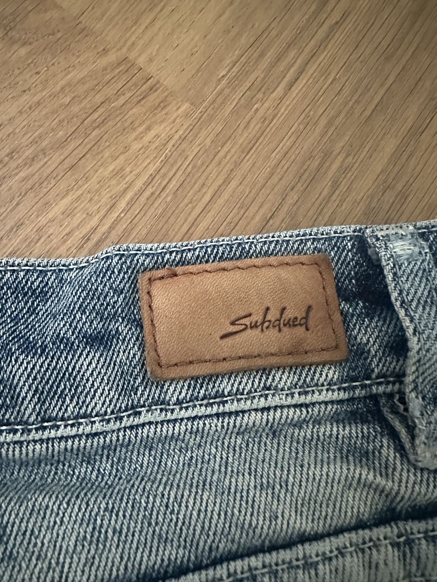 Jeans: Subdued Low Waist Jeans, Size 38 – Usato da Thalwil venduto da CamilleG01 2