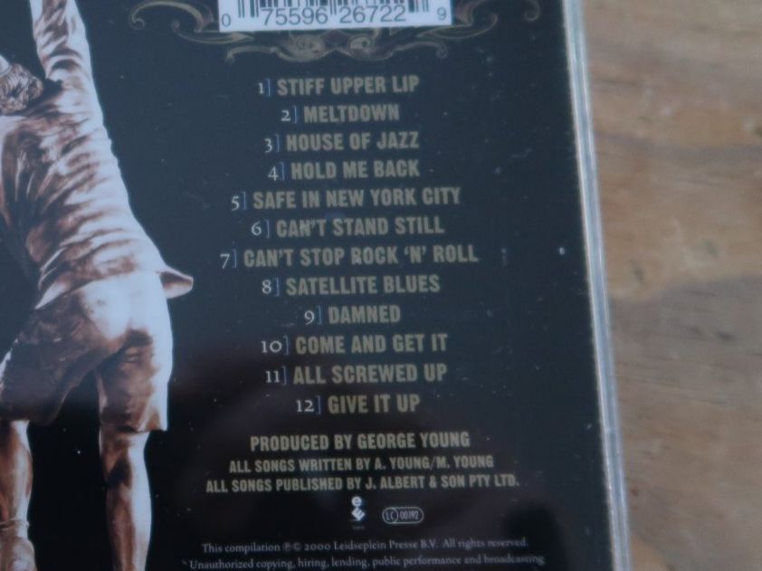 CDs: AC/DC - STIFF UPPER LIP - TOUR EDITION mit BONUS CD – D'occasion à Basel par Patiscat 3