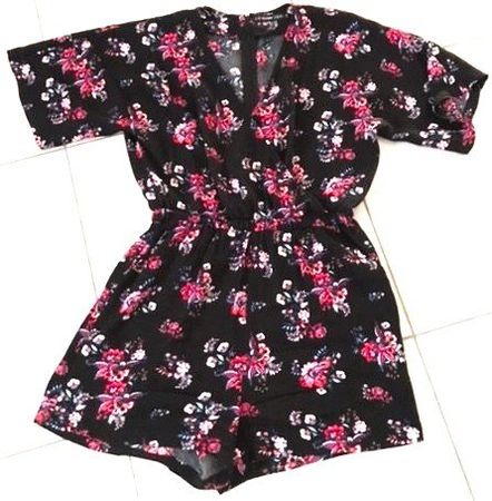 🖤 Stylischer Blumenprint Jumpsuit von EVEN&ODD 🌸💫