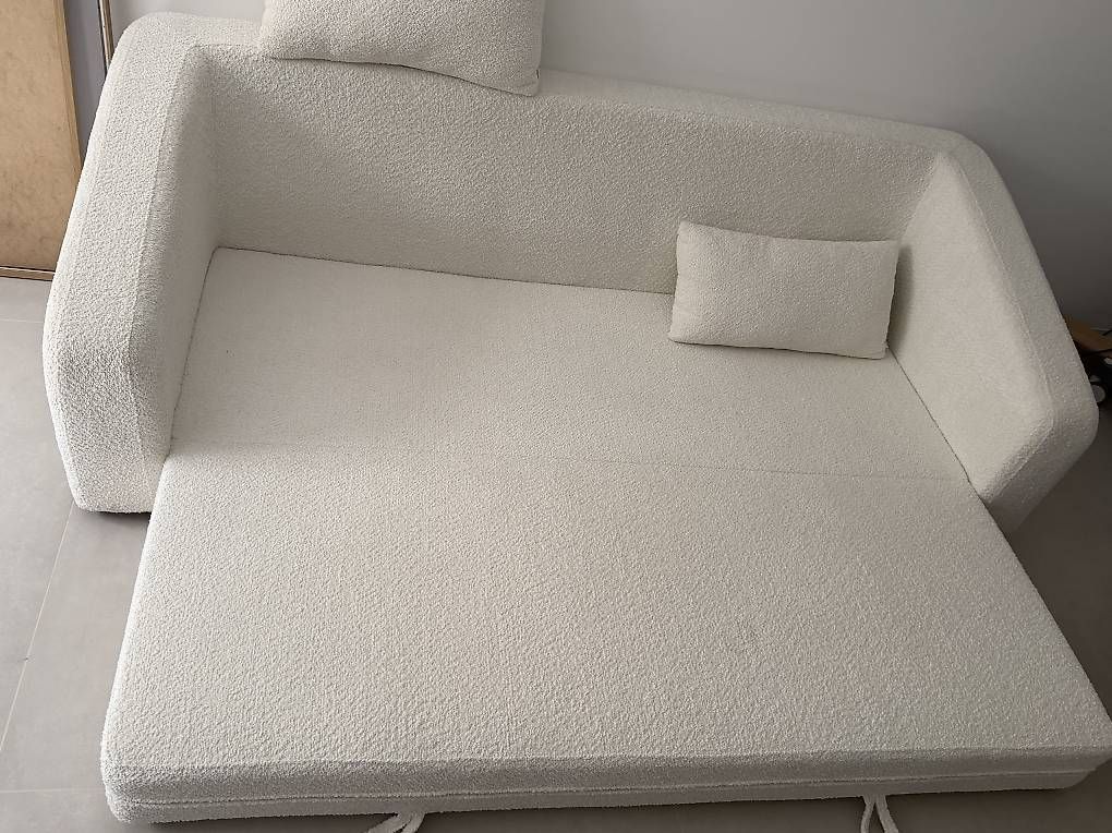 Divani: Neuweriges schlafsofa boucle creme farben – Nuovo e nell'imballaggio originale da Obergerlafingen venduto da sero97 2