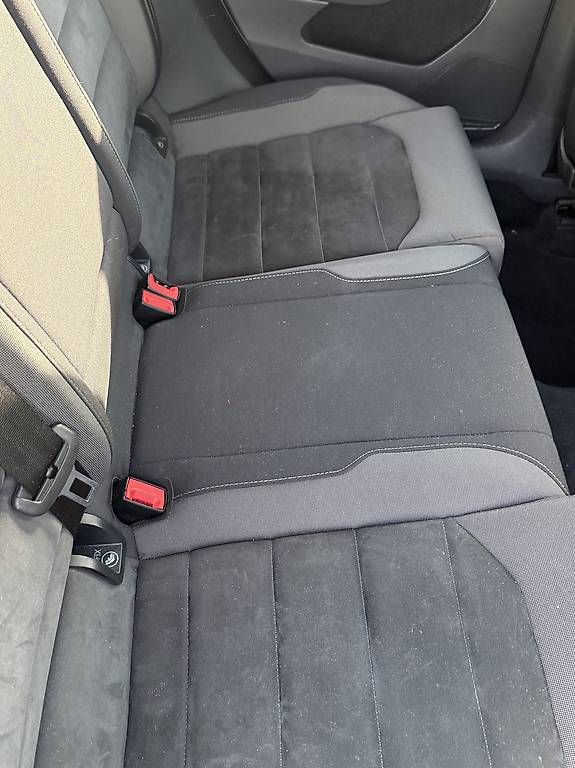 Automobili: VW Golf Var. 2.0 TDI – Usato da Giubiasco venduto da automobili72 5