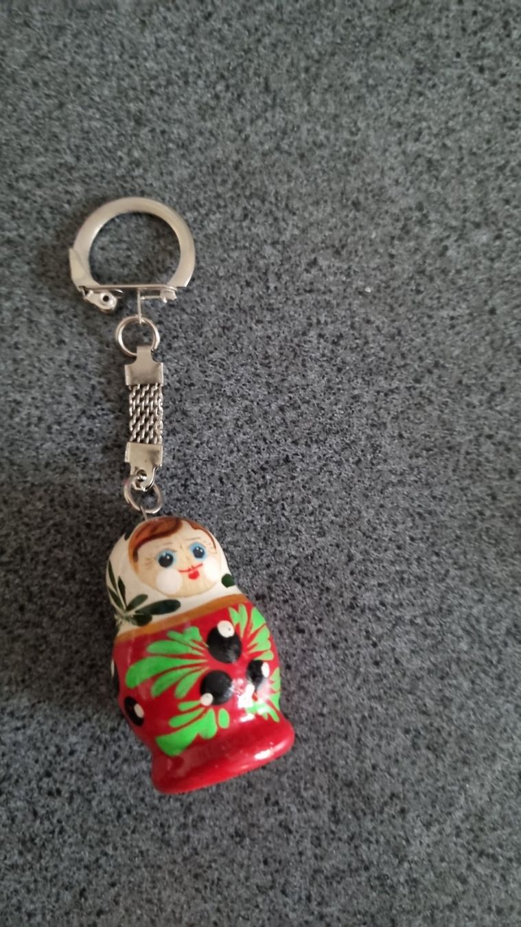Porte-clés: 4 Porte-clés poupée russe – D'occasion à La Chaux-de-Fonds par mikilo1