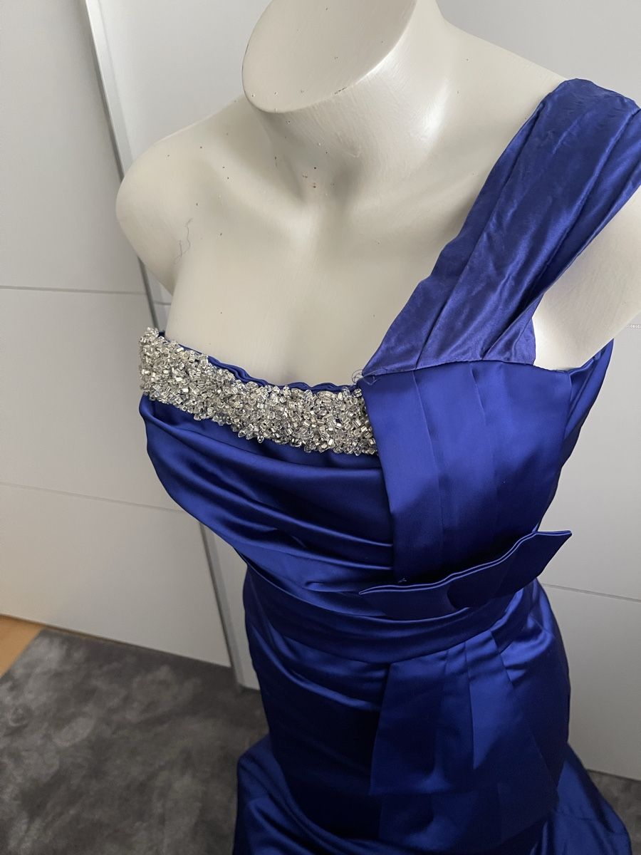 Vestiti: Blau kleid💙 – Usato da Seewen SZ venduto da bil_hhm7 2