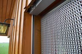 Fliegenvorhang / Türvorhang aus Aluminiumketten eloxiert