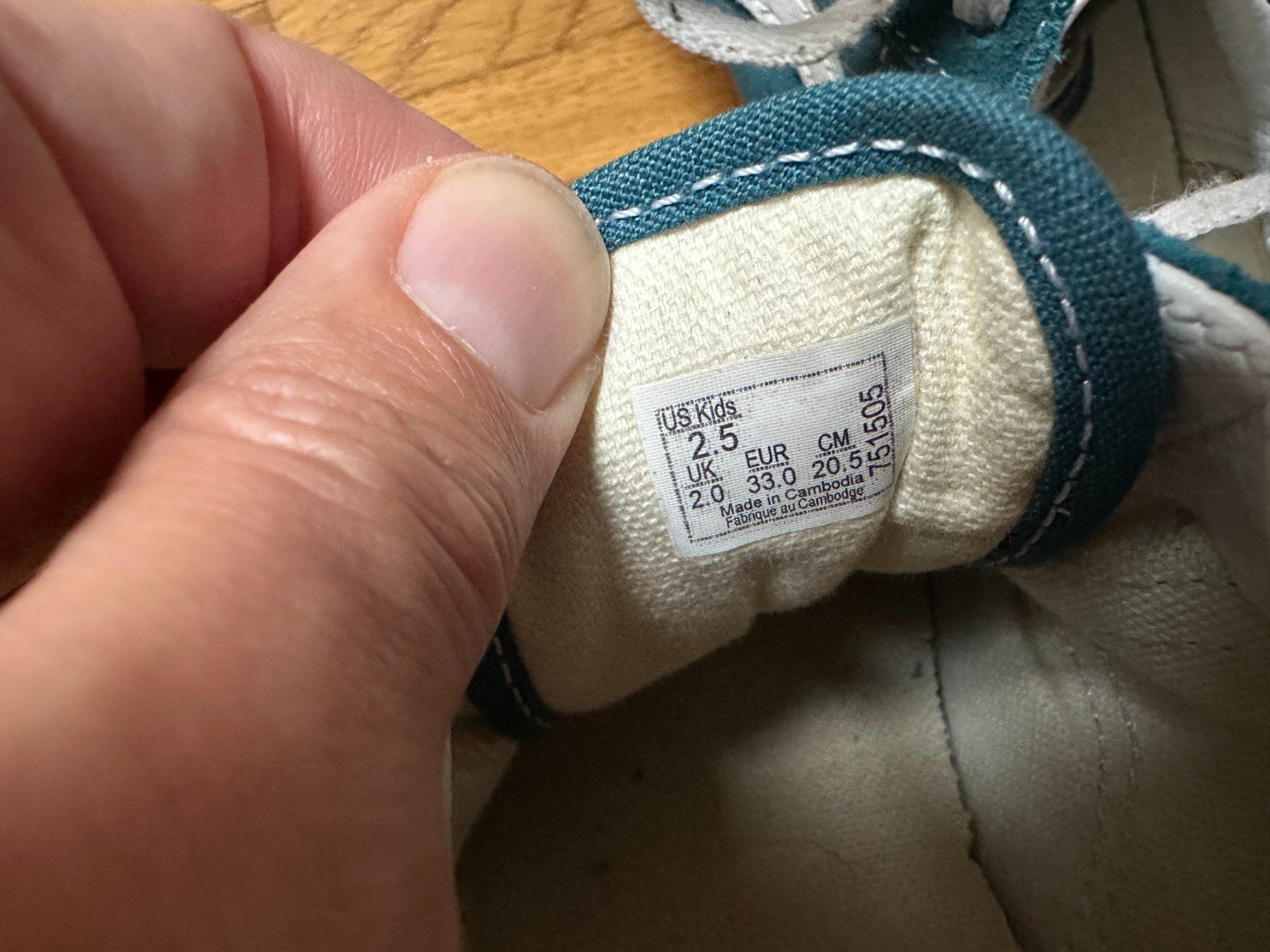 Vans Scarpe per ragazzi: Vans Kids Old Skool Deep Teel Suede Size 33 – Usato da Lausanne venduto da brixton 6