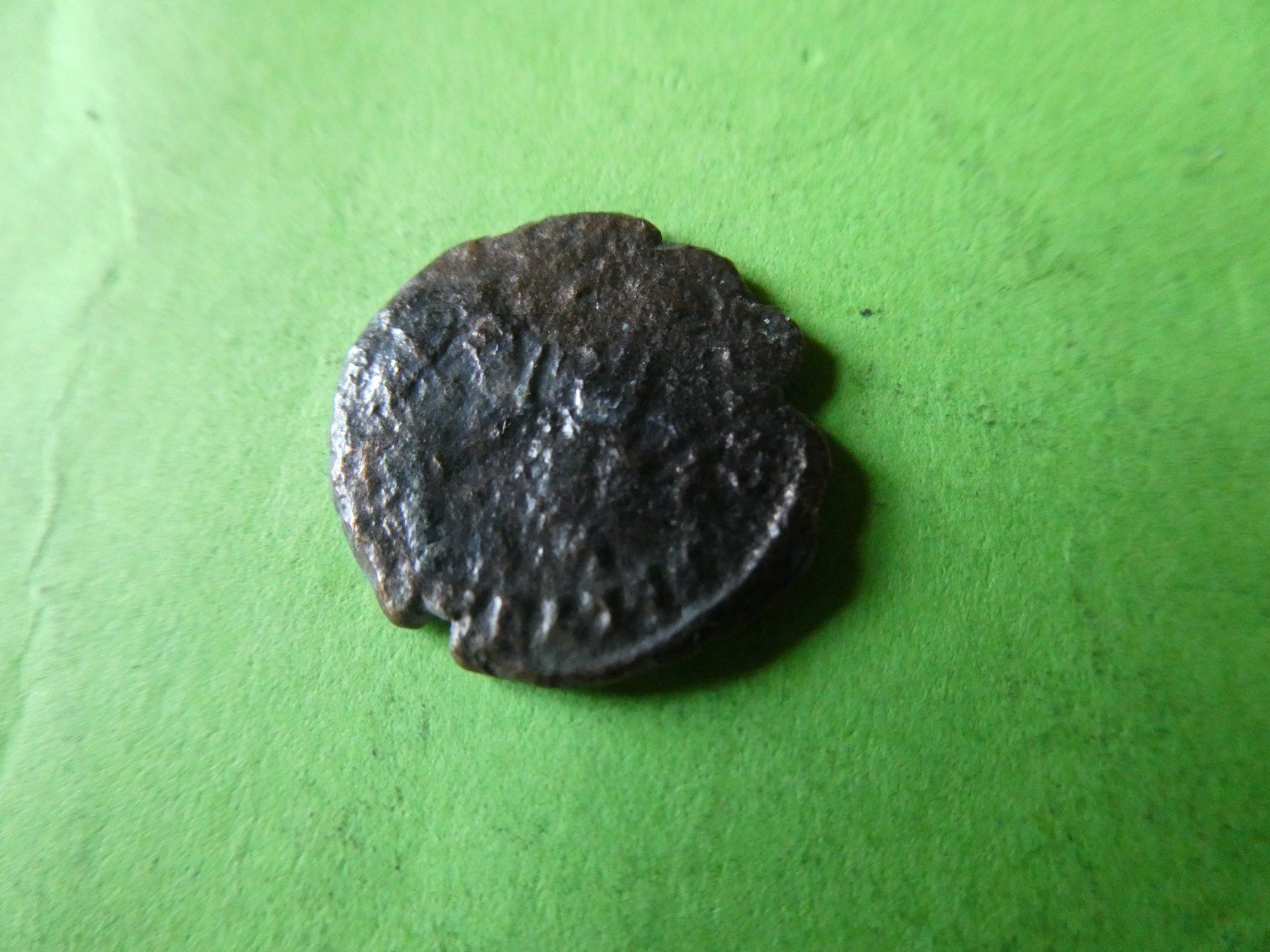 Alle Münzen: uralte Bronzemünze  17 mm     1.81 g – Gebraucht aus Hinterforst von Rohusri 2