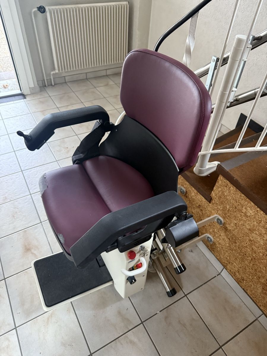 Sedie a rotelle: Stuhl Lift Invaliden  – Usato da Egerkingen venduto da jav_92sy