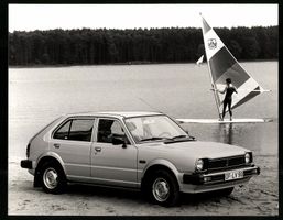 Fotografie Auto Honda Civic 1300 SL, Hat