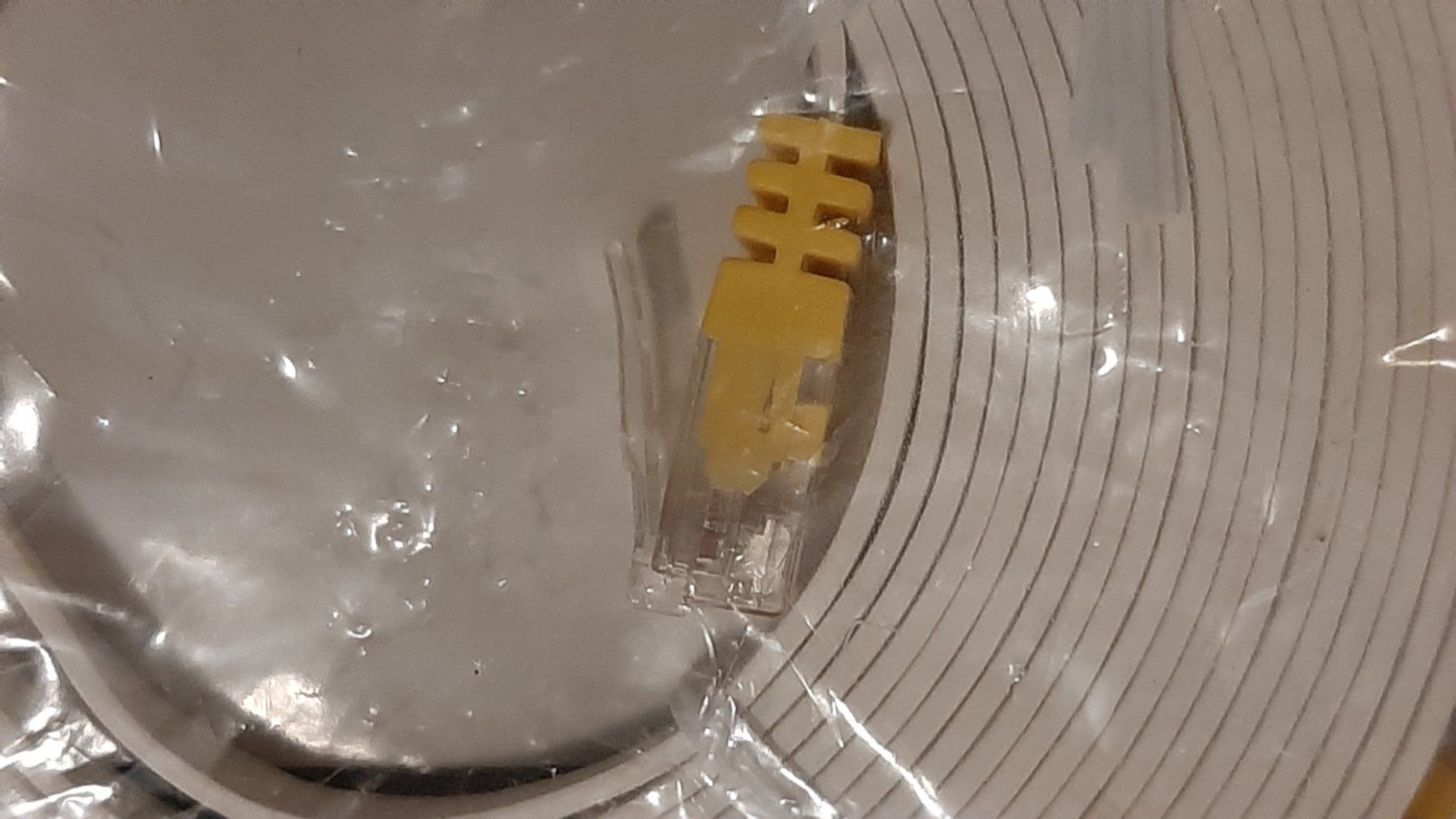 Cavi: Cavo Ethernet - piattina - 5 metri – Nuovo e nell'imballaggio originale da Porza venduto da ulletta1 1