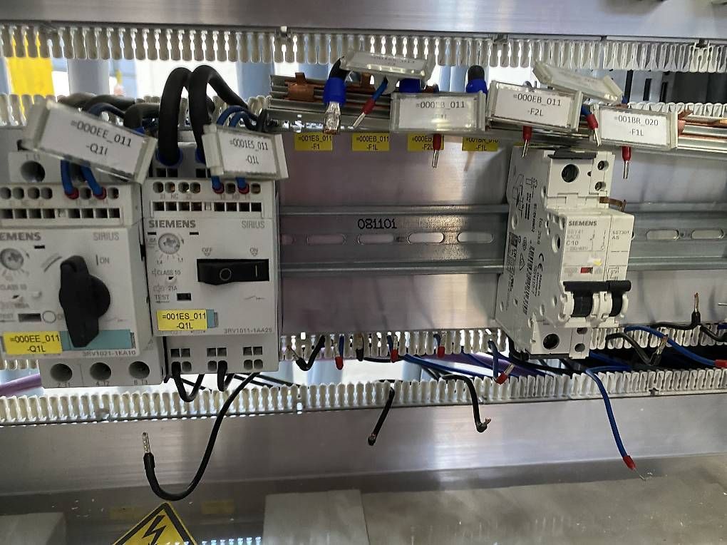 Componenti elettronici: Siemens Roboterschrank – Usato da Nebikon venduto da schnischna80 7