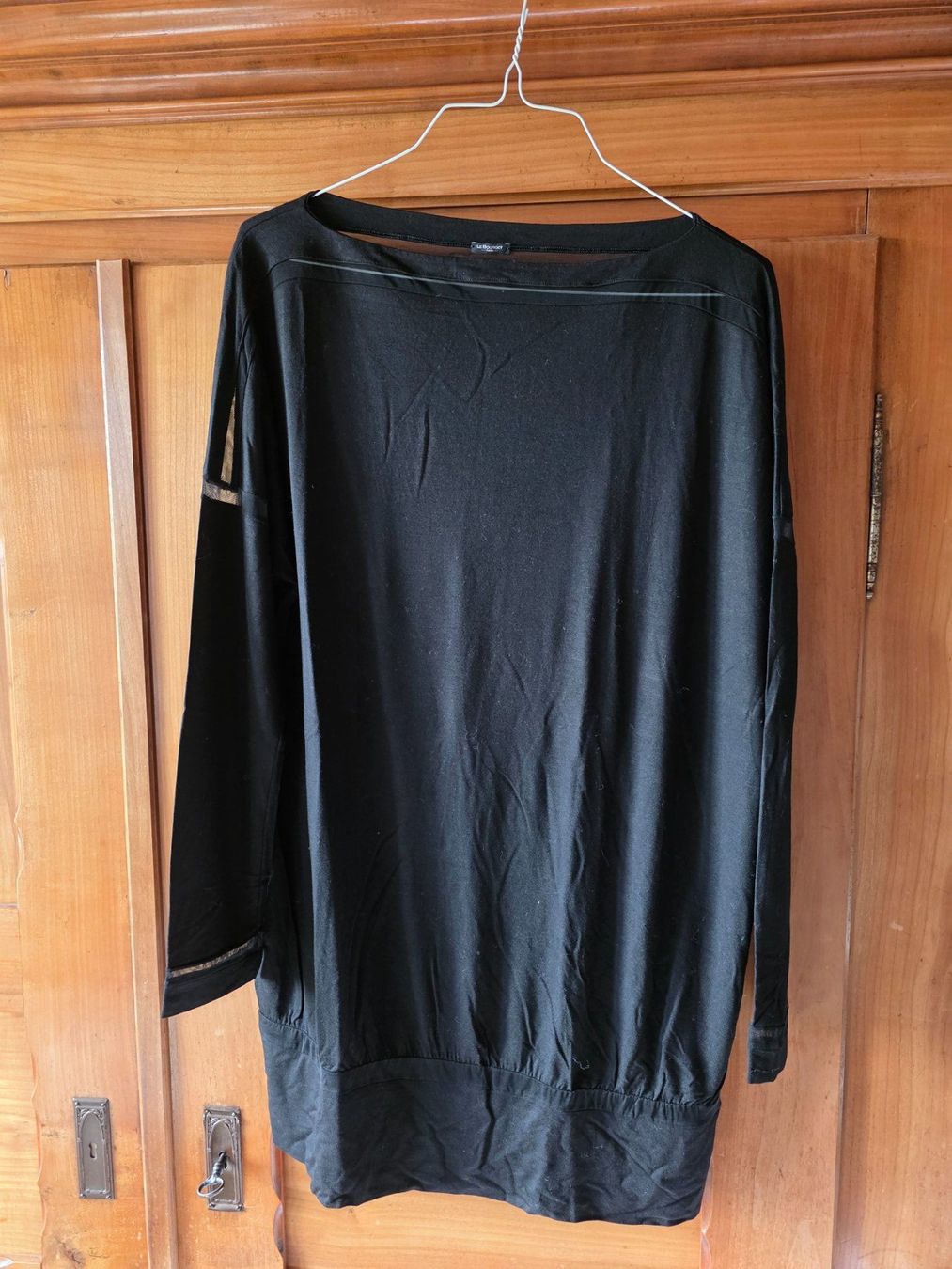 Blusen: Le Bourget Paris lange Damen Bluse Grösse XL – Gebraucht aus Walterswil BE von Lonitti
