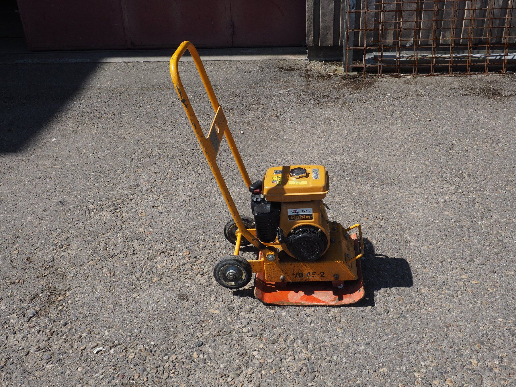 Tutte le macchine: Vibroplatte  "WEBER VB45-2" – Usato da Arboldswil venduto da Alexis46 2