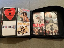 350 Cd's CD-Sammlung mit verschiedenen Künstlern und Genres