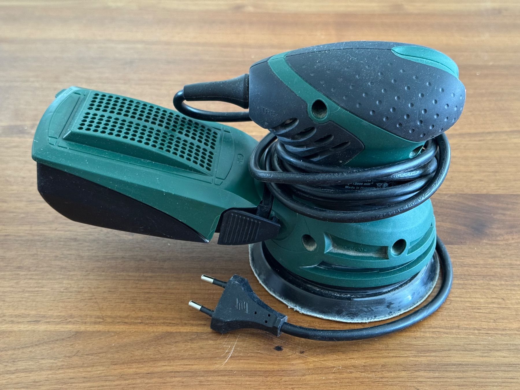 Bosch Smerigliatrici & Lucidatrici: BOSCH PEX 220 A Exzenterschleifer mit Staubfangbox – Usato da Männedorf venduto da Haegar68 1