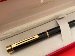 SHEAFFER U.S.A. Füllfeder mit Goldfeder 14K der Breite F