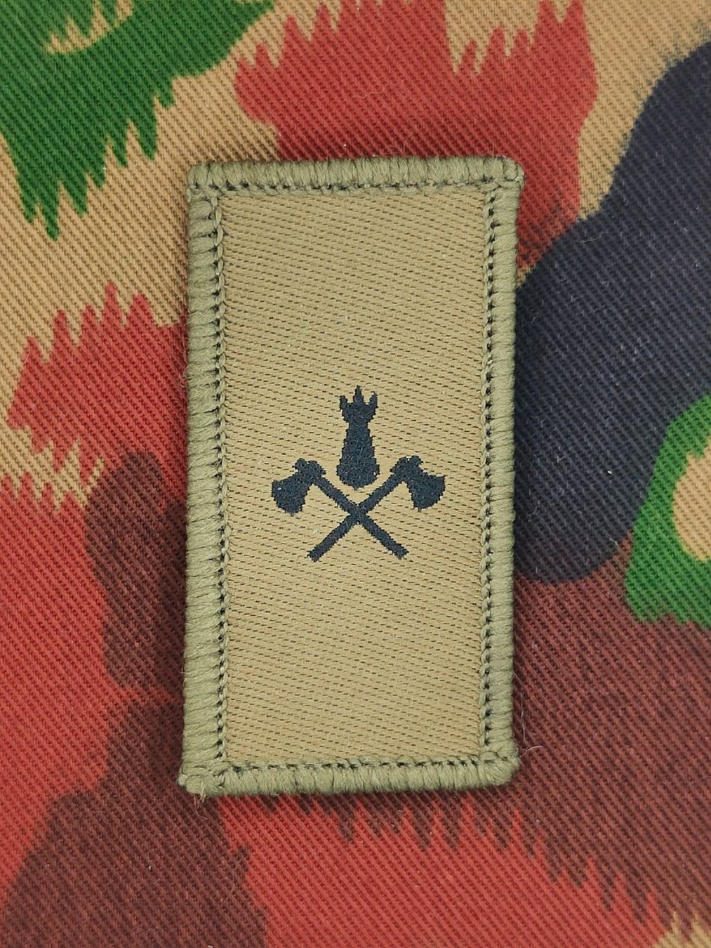 Schweizer Armee Placchette & Badge: Truppengattungsabzeichen Rettungstruppen – Usato da Bauma venduto da SwissMilitaria