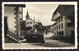 AK Leutwil, Strassenpartie mit Kirchturm