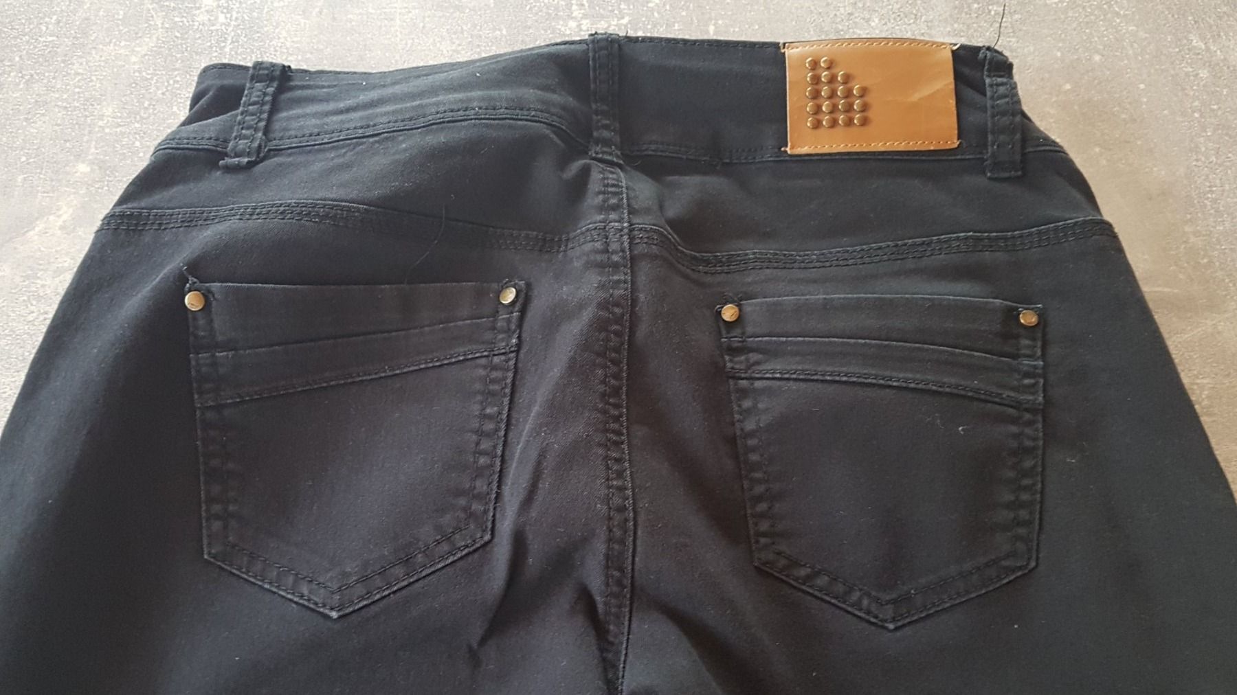 Hosen: Pantalon noir taille 38 marque Yendi – Gebraucht aus Villiers von san_jn5w 7