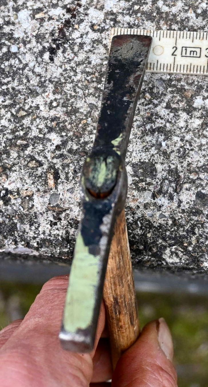 Tutti gli attrezzi: alter Kesselsteinhammer ? schmaler kopf – Usato da Pfaffhausen venduto da mono_rec 7