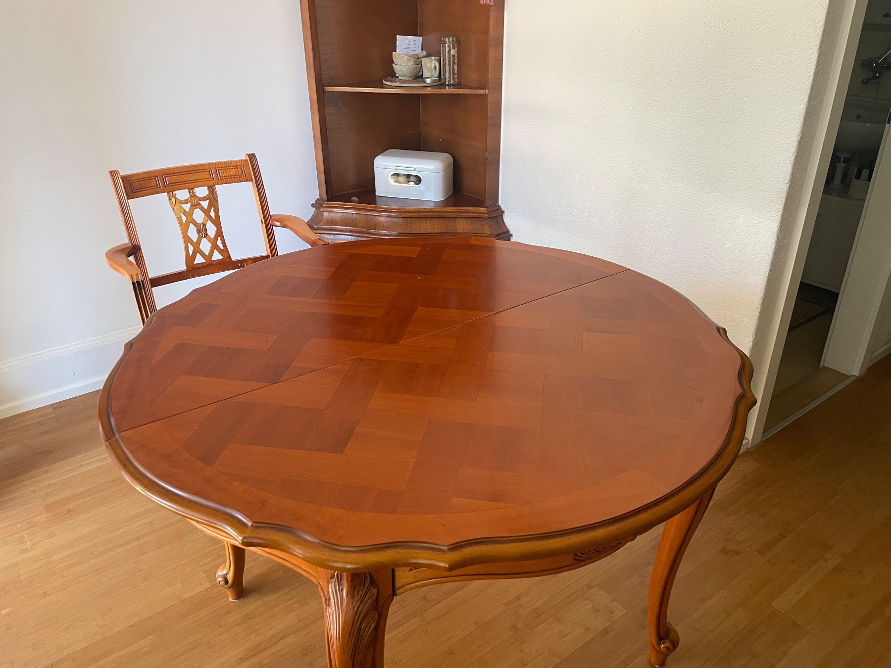 Tavoli: Tisch rund/oval Kirschbaum, wunderschön – Usato da Wettingen venduto da FeeSylvia7 7