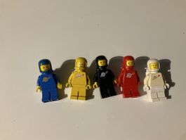 Lego Vintage spacemen 5 colours incl.Helmet Tanks etc Used