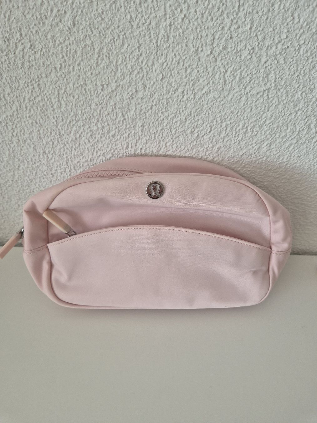 Lululemon Custodie per cosmetici: LULULEMON Kosmetiktasche – Usato da Niederhelfenschwil venduto da usa001