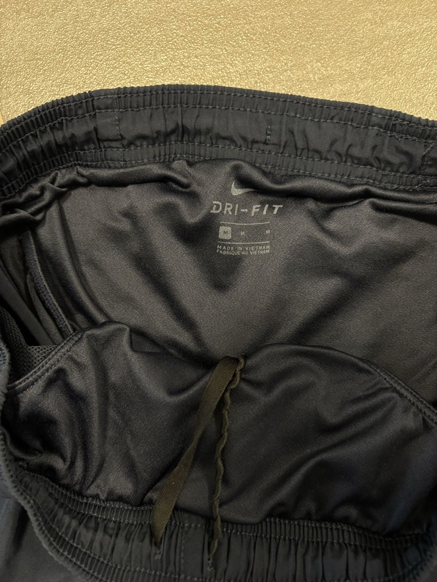 Nike Pantaloni: Nike Dri-Fit Shorts M – Usato da Rümlang venduto da svent 3