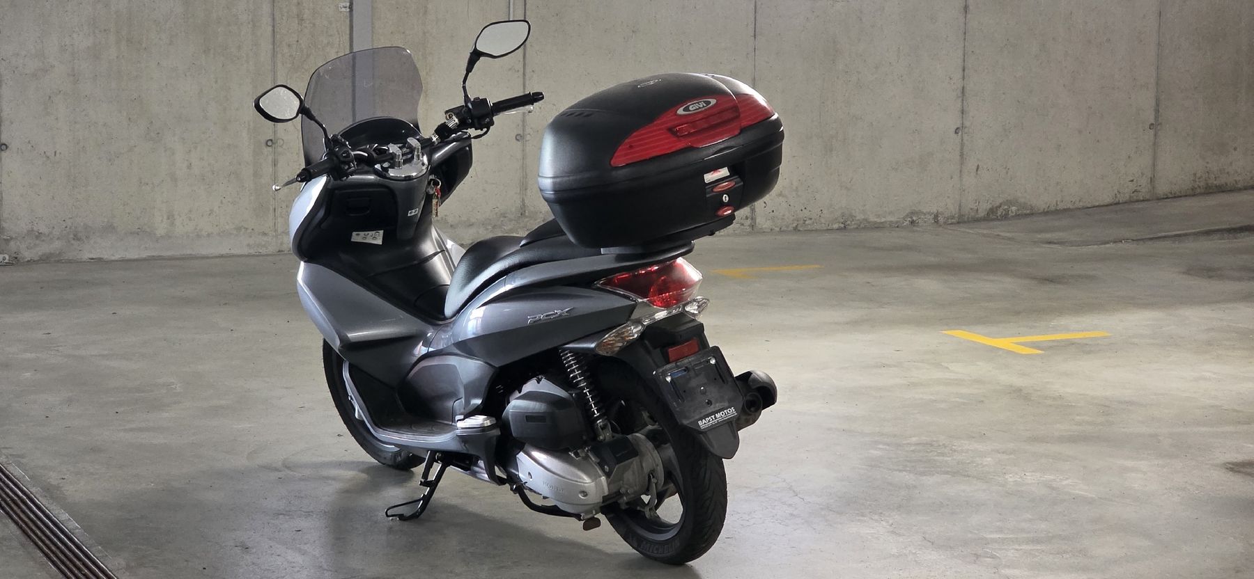 Honda Scooter: Honda Pcx 125cc – Usato da Stans venduto da Andre_Gouveia 4