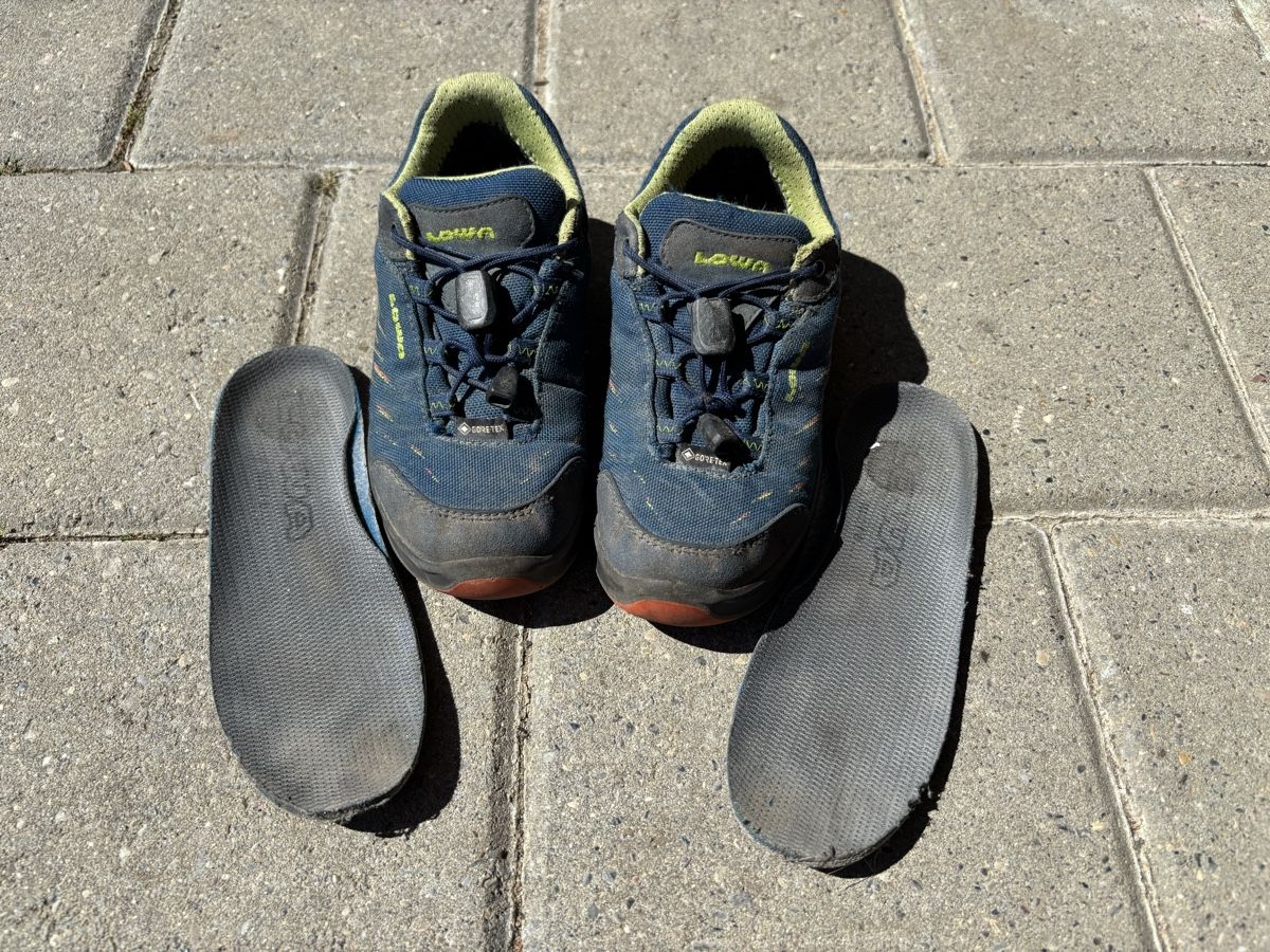 Lowa Schuhe für Jungen: Lowa Wanderschuhe Gr. 30 – Gebraucht aus Thun von vamebi 1