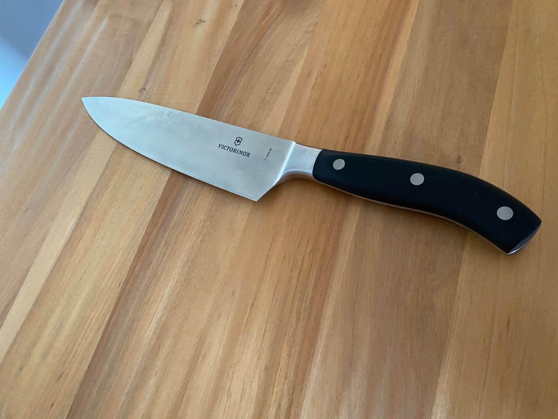 Victorinox Küchenmesser: Victorinox Messer Küchenmesser 7.7403.20 – Gebraucht aus Dottikon von 6571