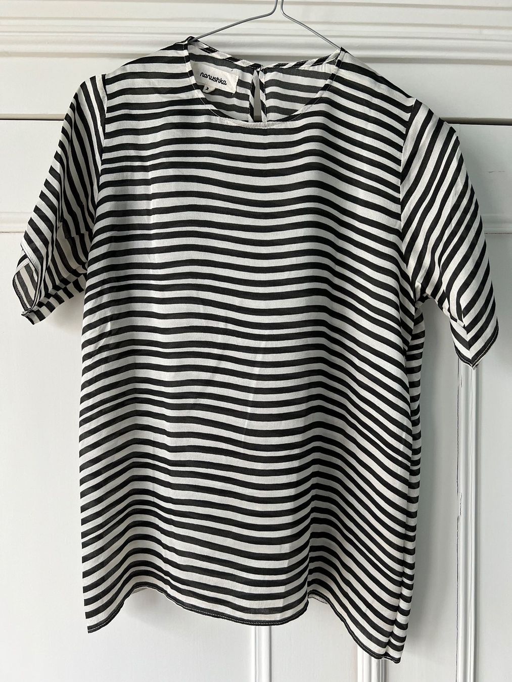 Nanushka Camicette: Seidenshirt – Nuovo (secondo la descrizione) da Wettingen venduto da behave2807