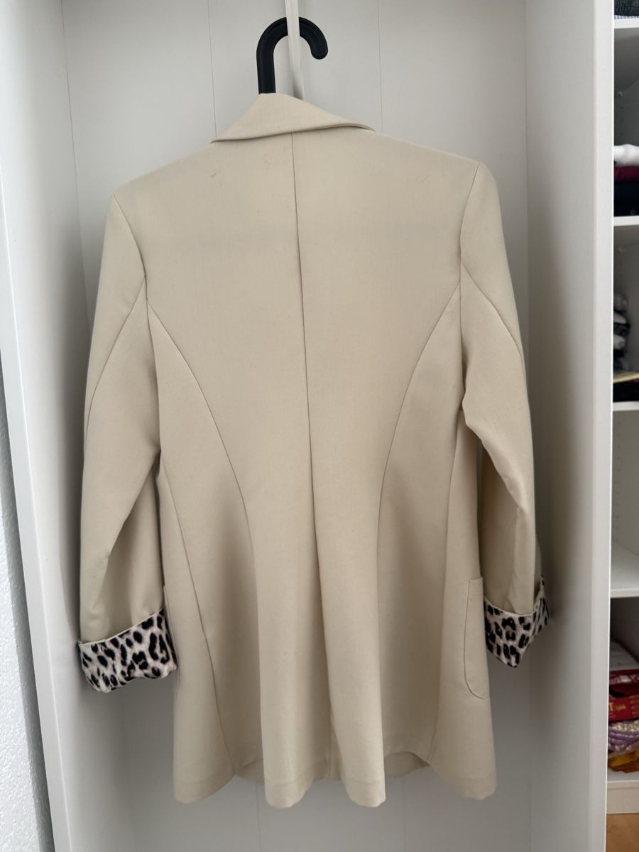 Giacche: Blazer creme farbig Grösse 38 – Usato da Zollikofen venduto da Akshy 5