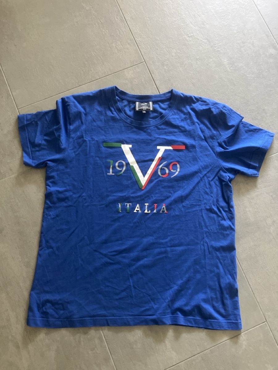 T-shirt: Versace Shirt 3XL – Usato da Schaffhausen venduto da rigobecks