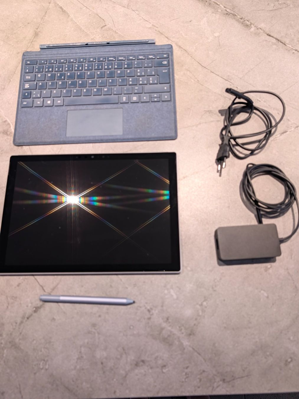 Microsoft Notebook: Microsoft Surface Pro 7 - 128GB Disk - 8GB RAM – Usato da Reichenburg venduto da mabach04 7