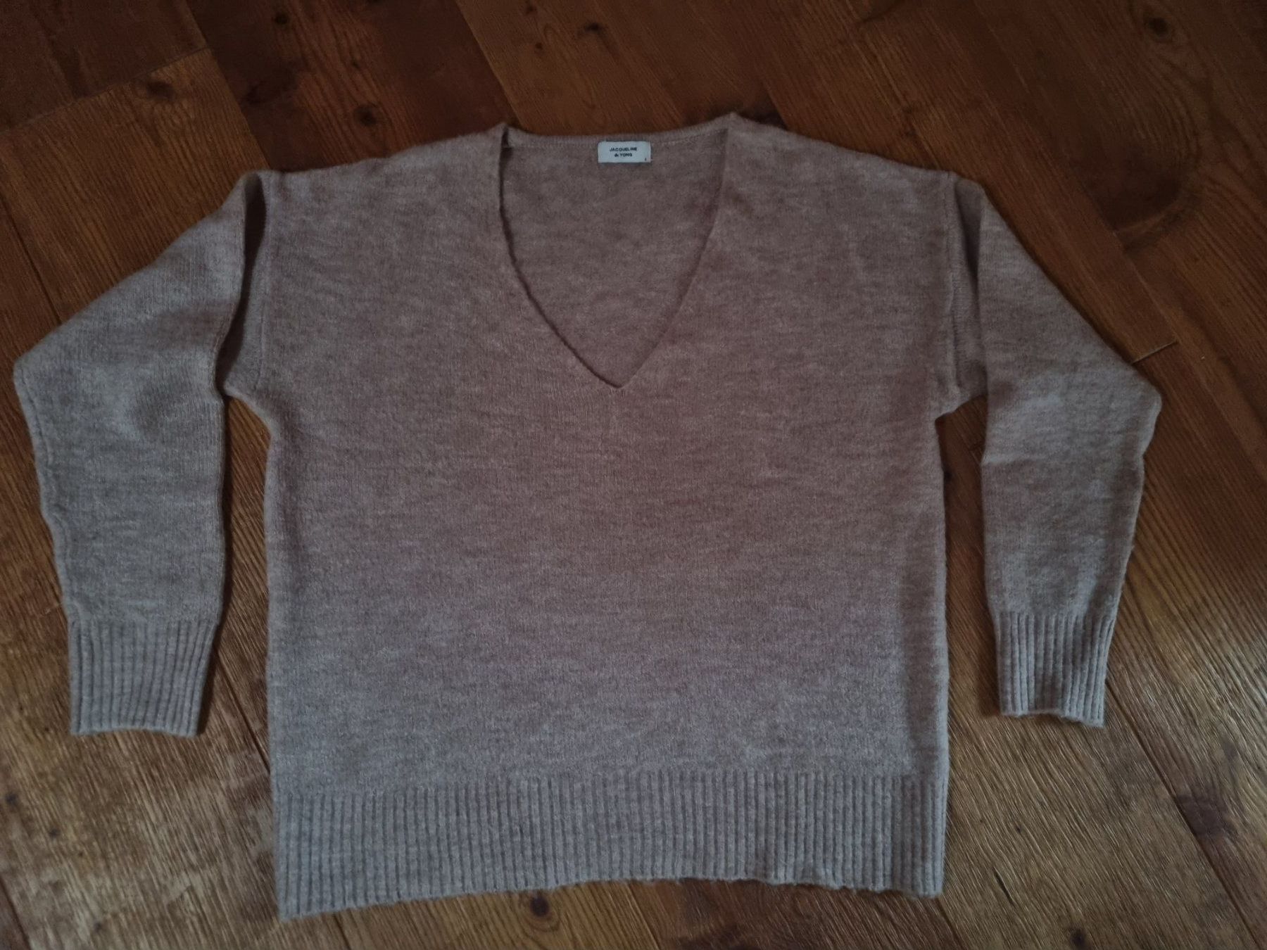 Pulls & Sweat-shirts: Pulli mit V-Auschnitt, Gr. S, beige – D'occasion à Vättis par cala010