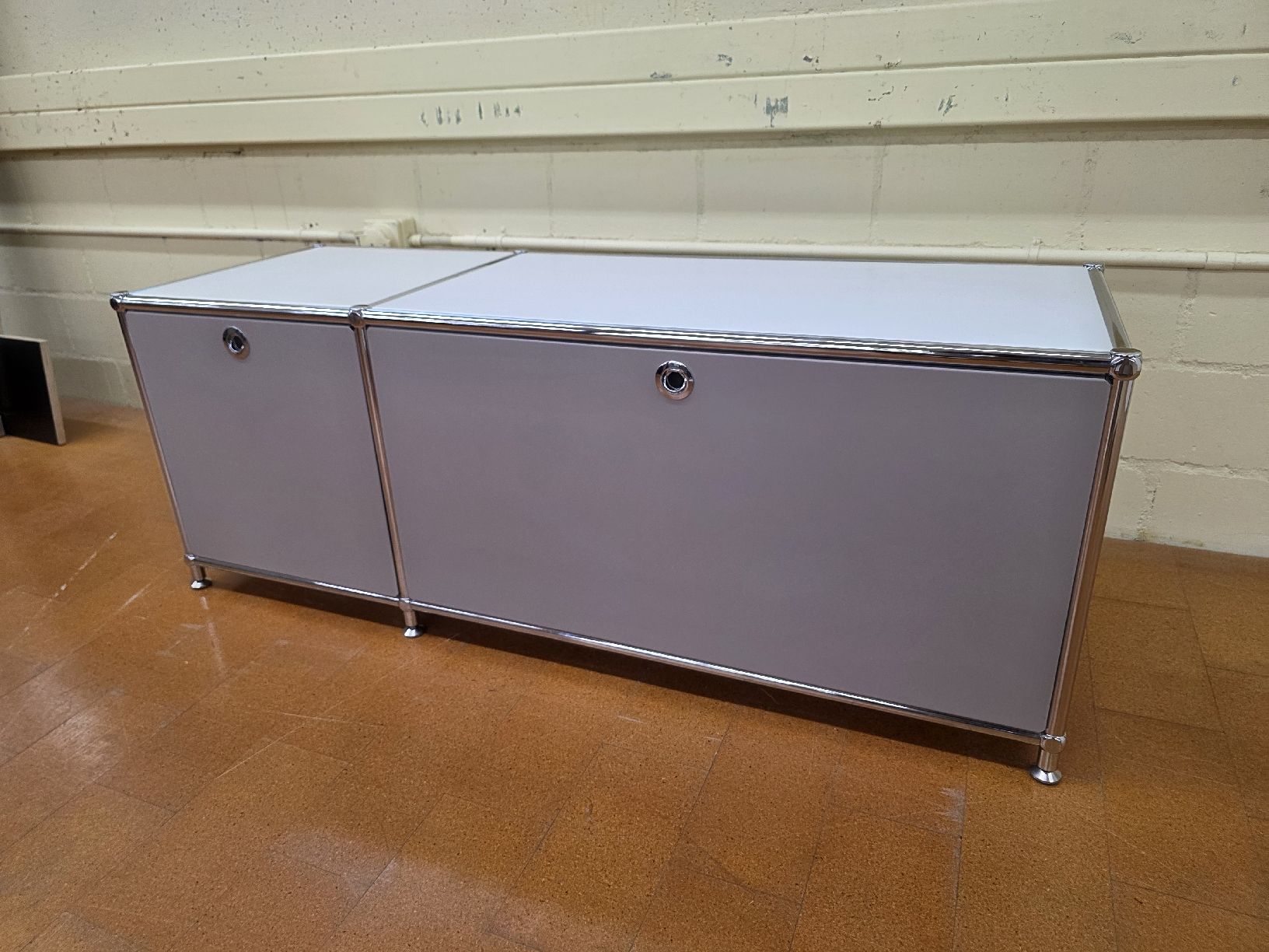 Flexcube Étagères: Designer TV-Möbel / Lowboard von Flexcube  – D'occasion à Lichtensteig par UsedINStore