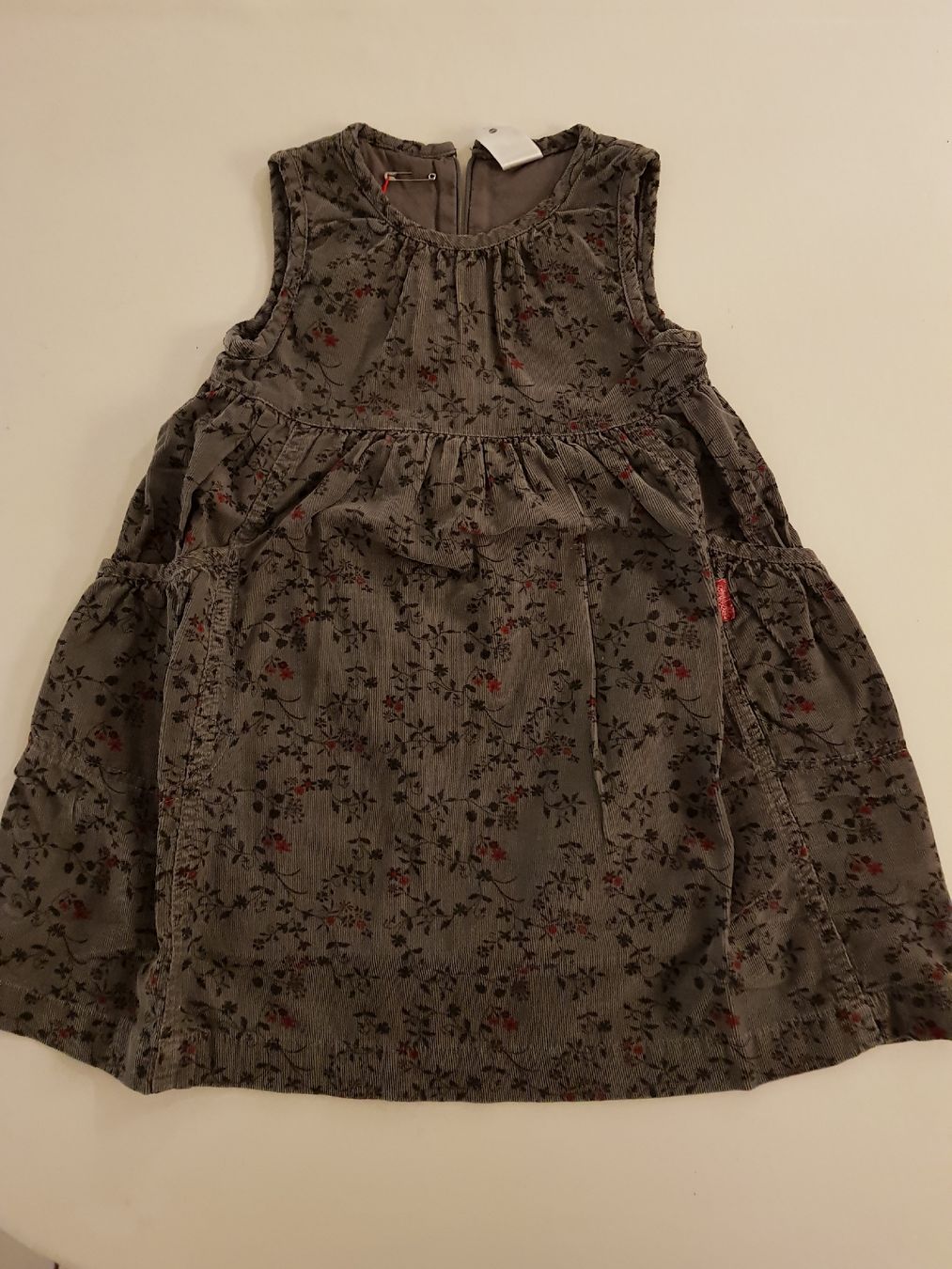 Robes et jupes: robe – D'occasion à Hermance par Triplebizzo