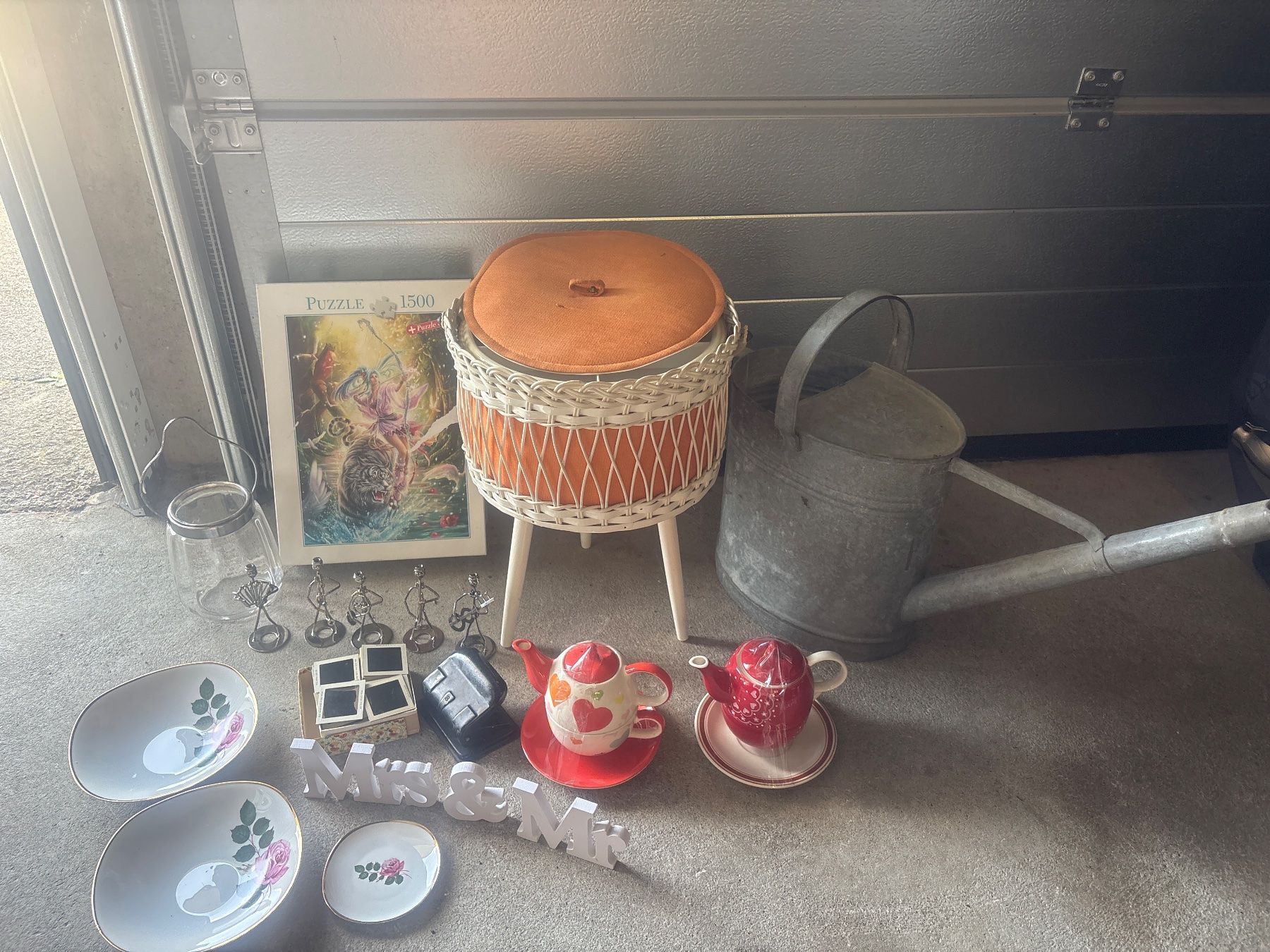 Tutte le decorazioni: Flohmarkt LOT – Usato da Aarwangen venduto da kah_79t5