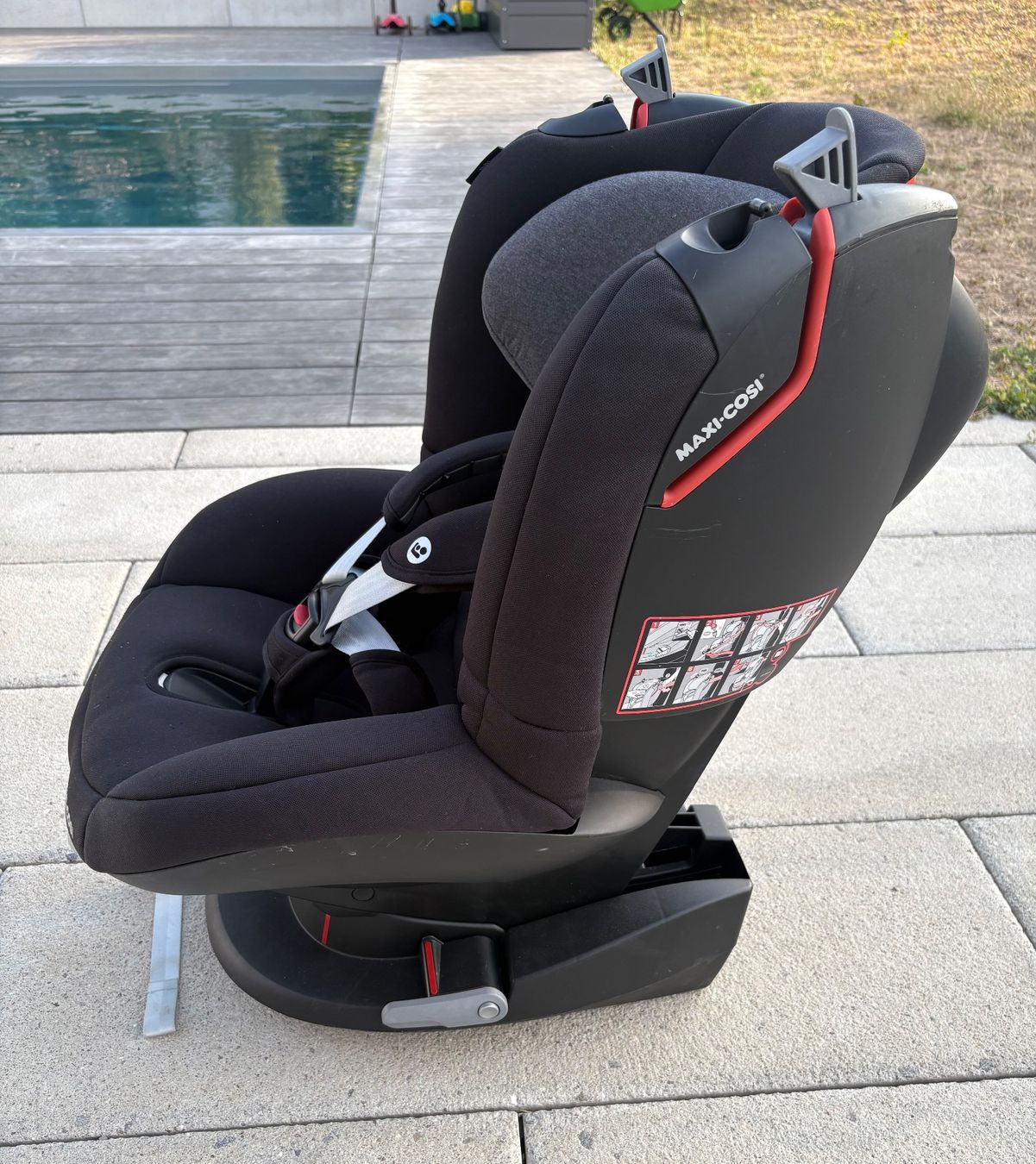 Maxi-Cosi Auto-Kindersitze: Maxi-Cosi Kindersitz: Tobi Authentic Graphite – Gebraucht aus Seltisberg von Buddy1000