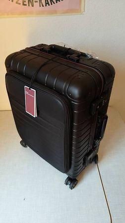 SWISS Aluminium Collection Front Pocket Trolley S Koffer