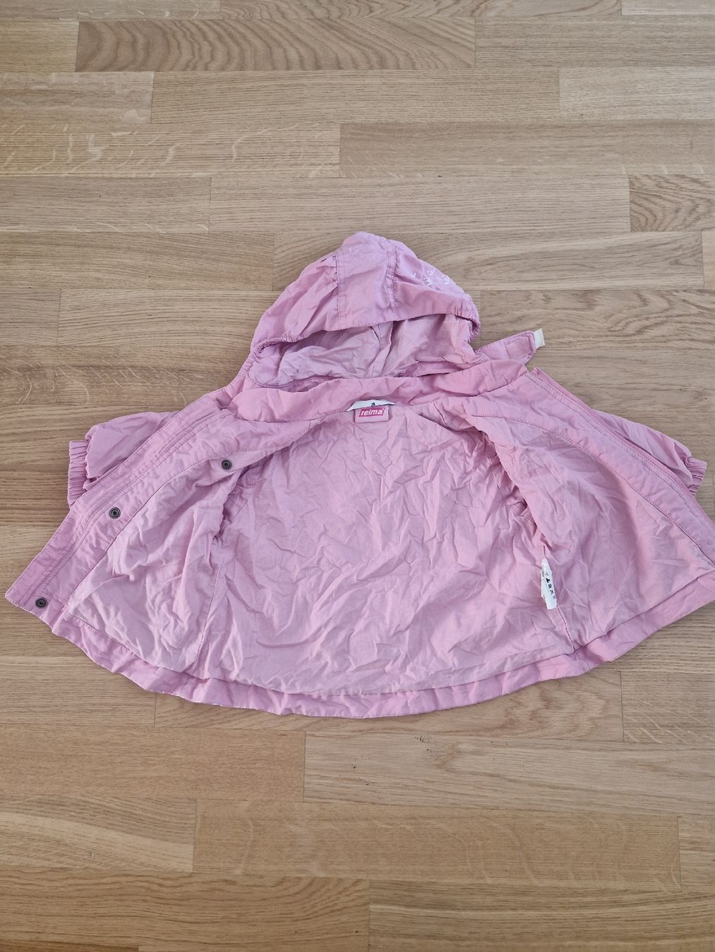 Reima Giacche & Cappotti: Herbstjacke Reima Pink mit Blumen – Usato da Basel venduto da Alekto 4