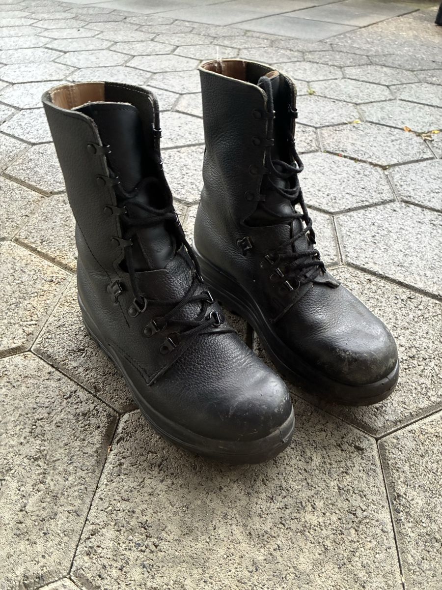 Uniformi: Schweizer Armee Stiefel KS90 – Usato da Balsthal venduto da Sven.sch