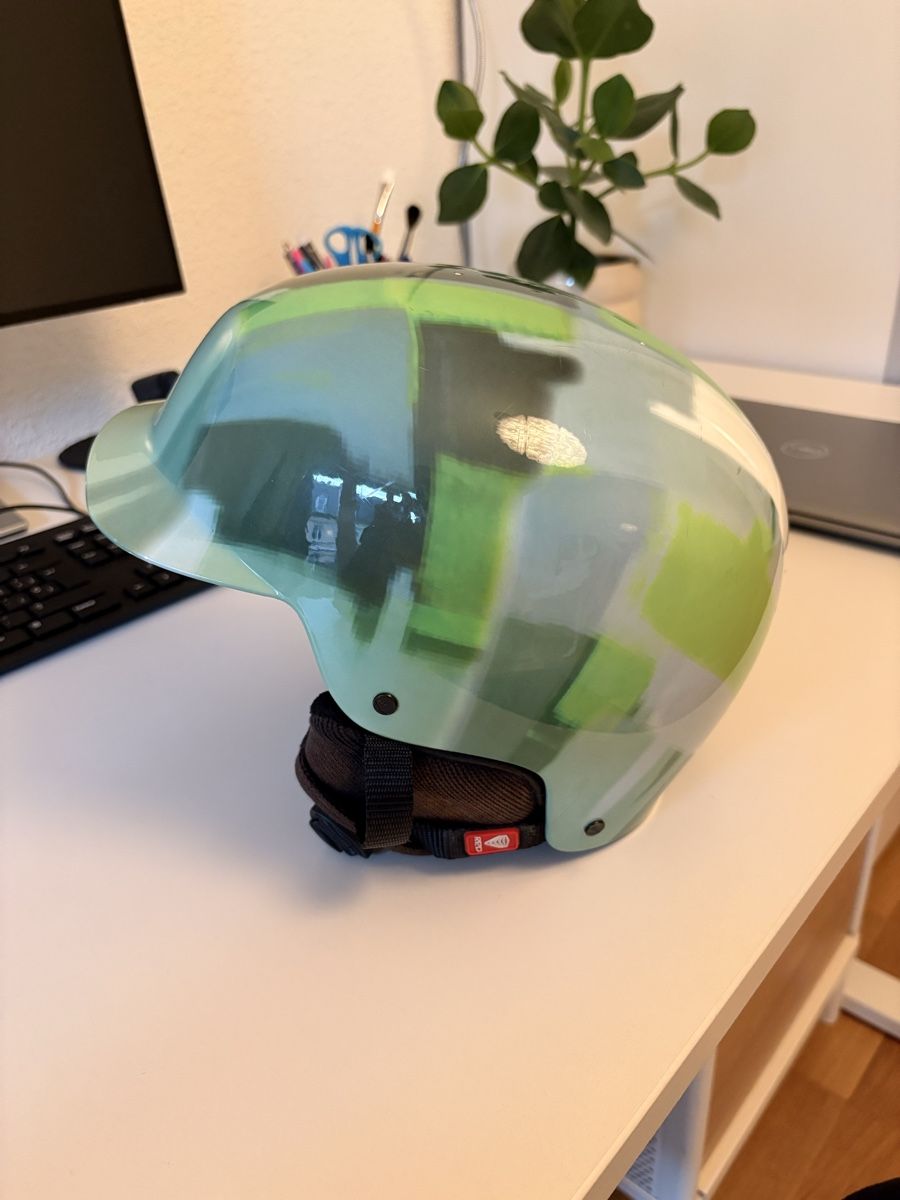 Casques: Ski helmet ski/snow – D'occasion à Zürich par Alejandro-