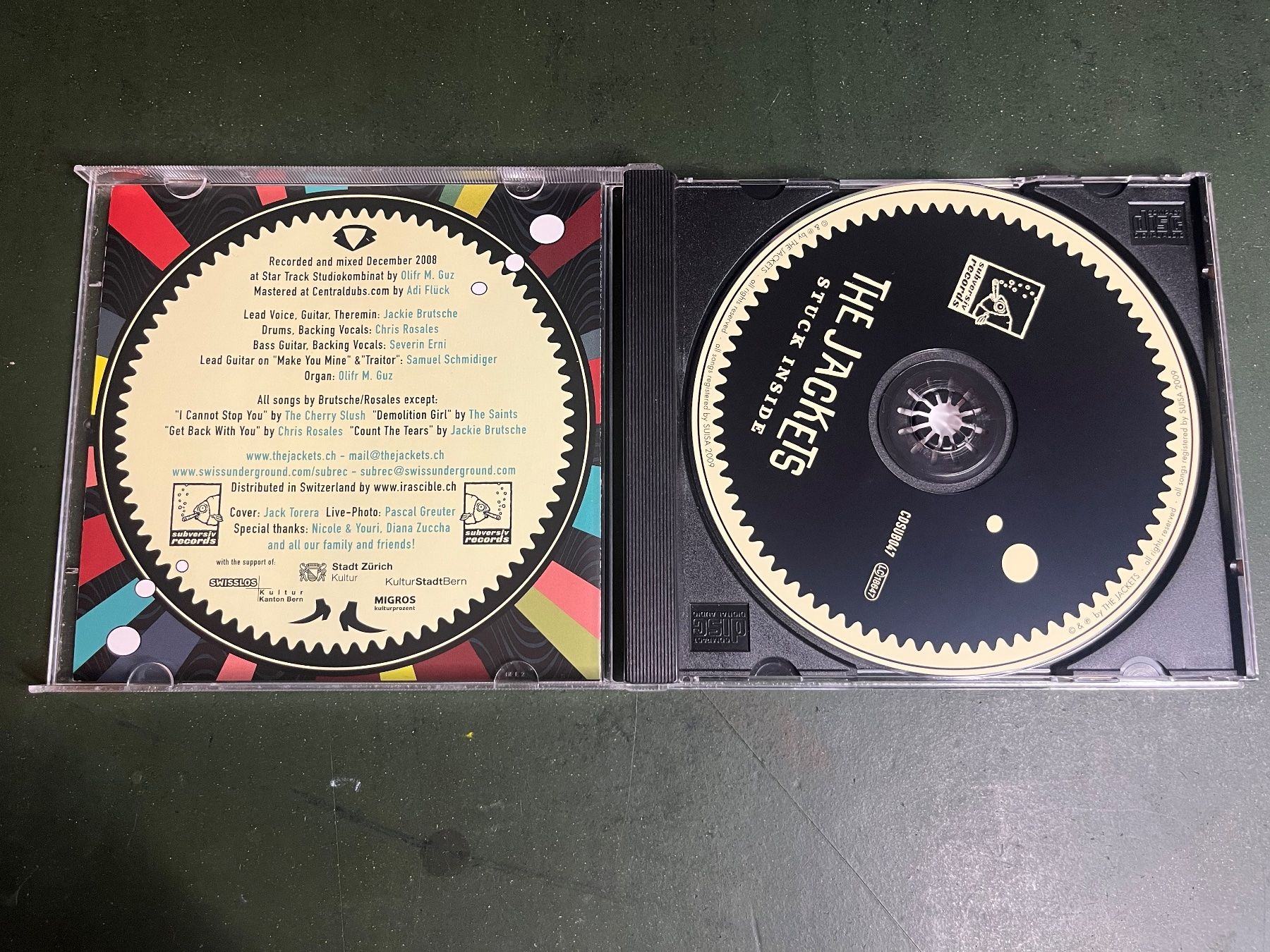 CDs: The Jackets - Stuck Inside - CD – Gebraucht aus Brugg AG von corkycanada 2