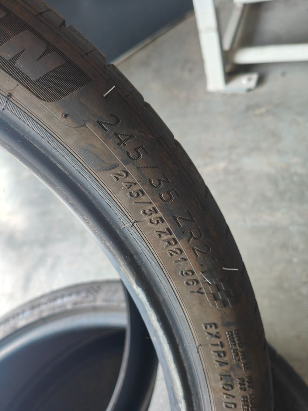 Michelin Pneumatici & Ruote complete: Tesla Sommerreifen – Usato da Oberengstringen venduto da Reifen-Lagerverkauf 1