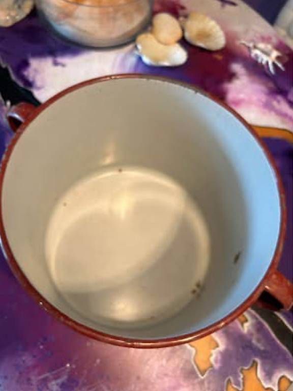 Pentole: Emaillierter alter Topf  – Usato da Frauenfeld venduto da Irene.Schuppli 4