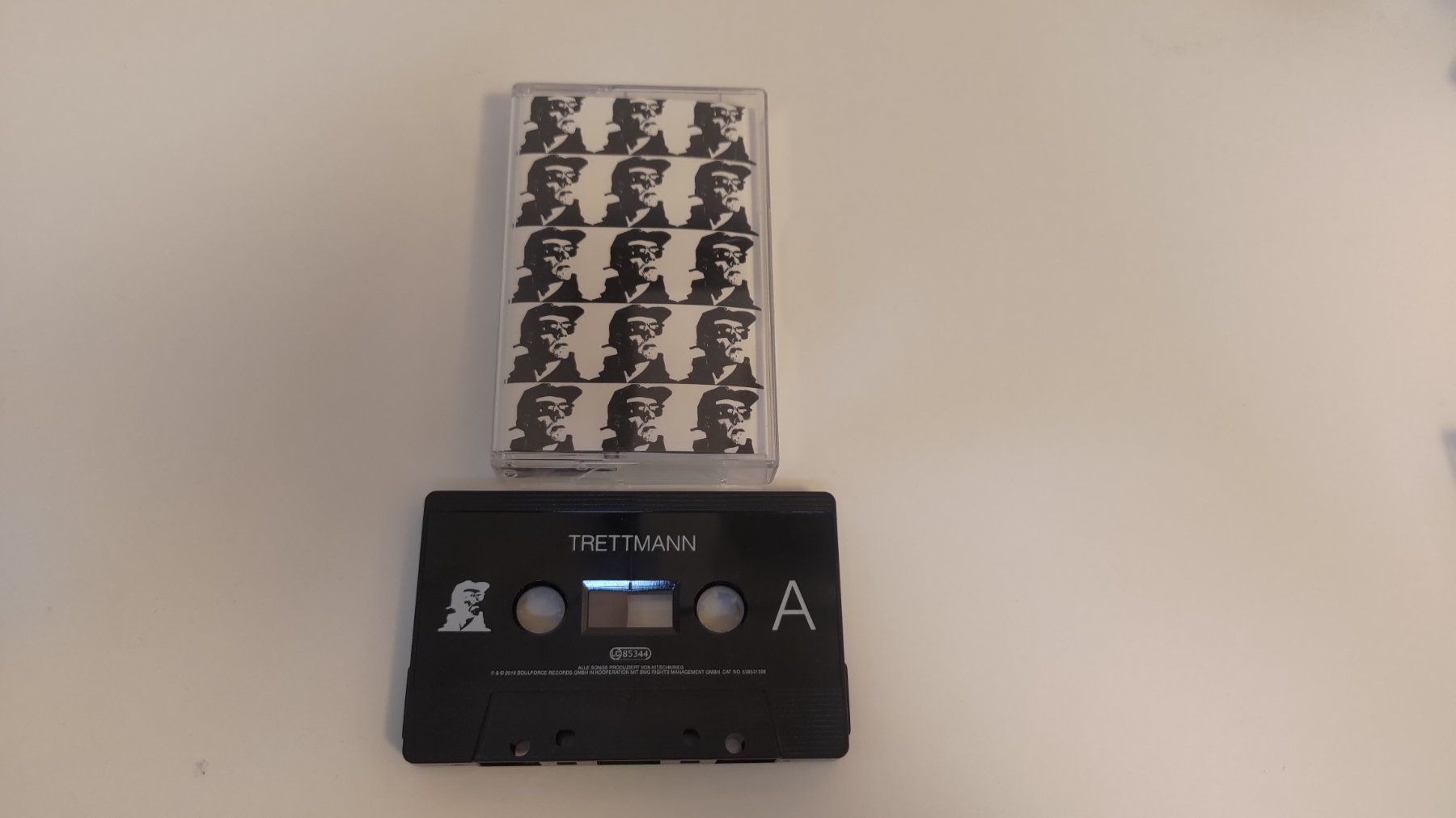 Musicassette: Kassette Trettmann Kitschkrieg ab 1.- – Usato da Dörflingen venduto da anubis-grahl