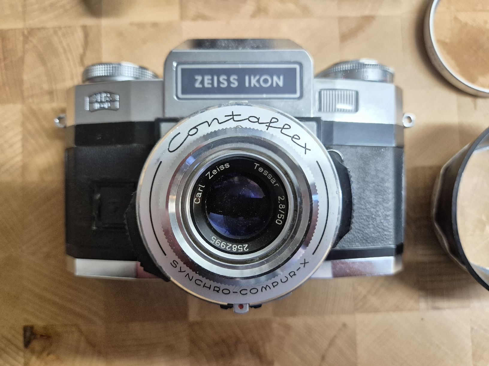 Zeiss Fotocamera: Zeiss Ikon mit drei Objektiven – Usato da Thalheim AG venduto da dunkymunky 1